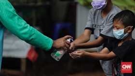 Pemerintah Minta Masyarakat Harus Siap Hidup Bareng Covid-19