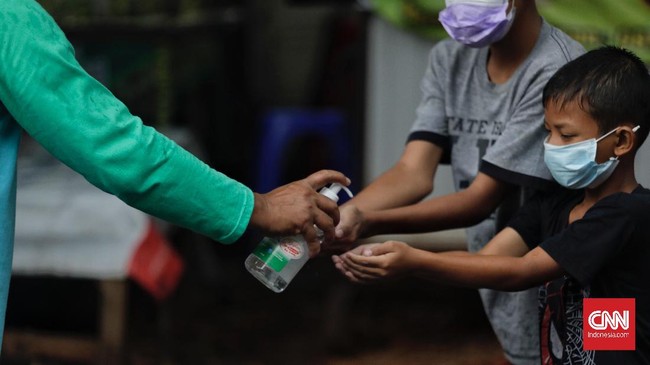 Satgas Covid-19 meminta agar para kepala daerah benar-benar segera melakukan perbaikan tegas di wilayah masing-masing, termasuk dengan membentuk posko.