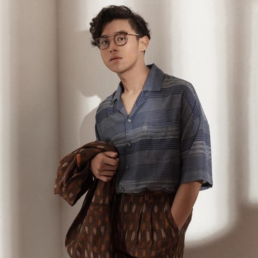 Lirik Lagu Fake Optics - Ardhito Pramono