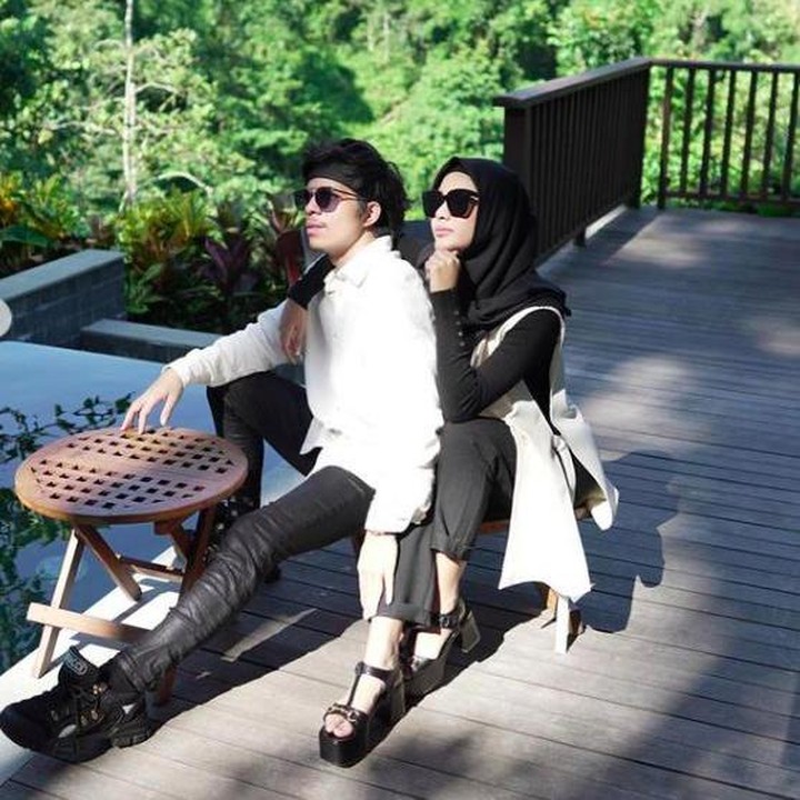 <p>Selain dipuji, Aurel juga didoakan istiqomah oleh netizen supaya diberi kemantapan hati untuk terus mengenakan hijab. (Foto: Instagram @aurelie.hermansyah)</p>