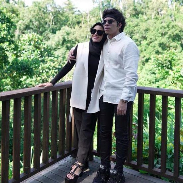 <p>Foto terbarunya dengan Atta Halilintar cukup menuai perhatian dari netizen. Aurel dipuji cantik, bahkan ada yang memujinya seperti bidadari dari surga, Bunda. (Foto: Instagram @aurelie.hermansyah)</p>