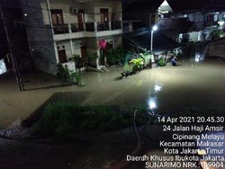 Hujan Deras dan Luapan Kali Sunter, RW 04 Cipinang Melayu Terendam Banjir