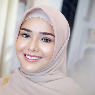 Cantik Pakai Hijab, Amanda Manopo Didoakan Jadi Mualaf