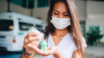 APAKAH MEMBUAT HAND SANITIZER SENDIRI DIANGGAP AMAN?
