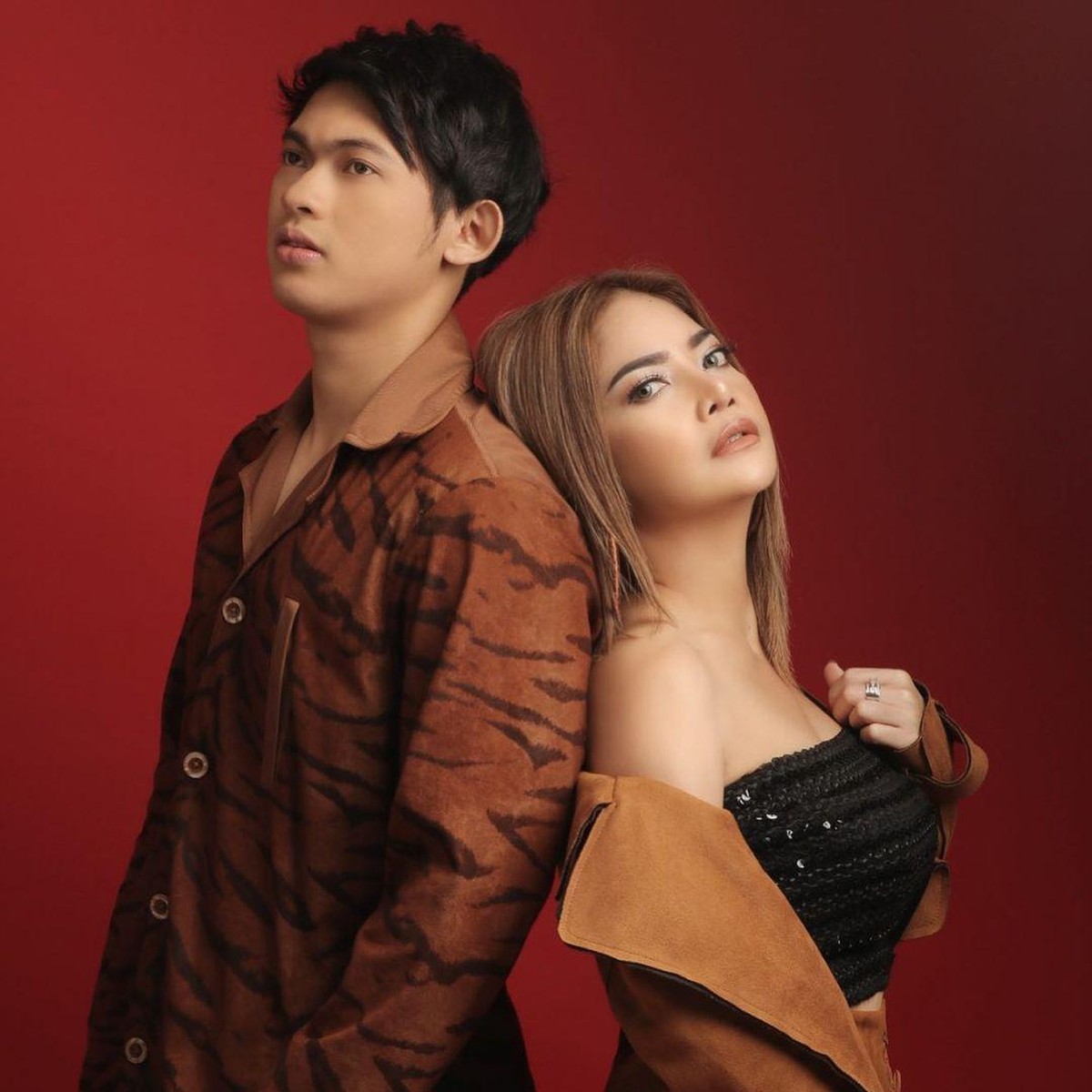 Irma Darmawangsa telah dua tahun menjalin hubungan asmara dengan Irfan Sebastian&period; Berikut momen romantis mereka berdua&excl;