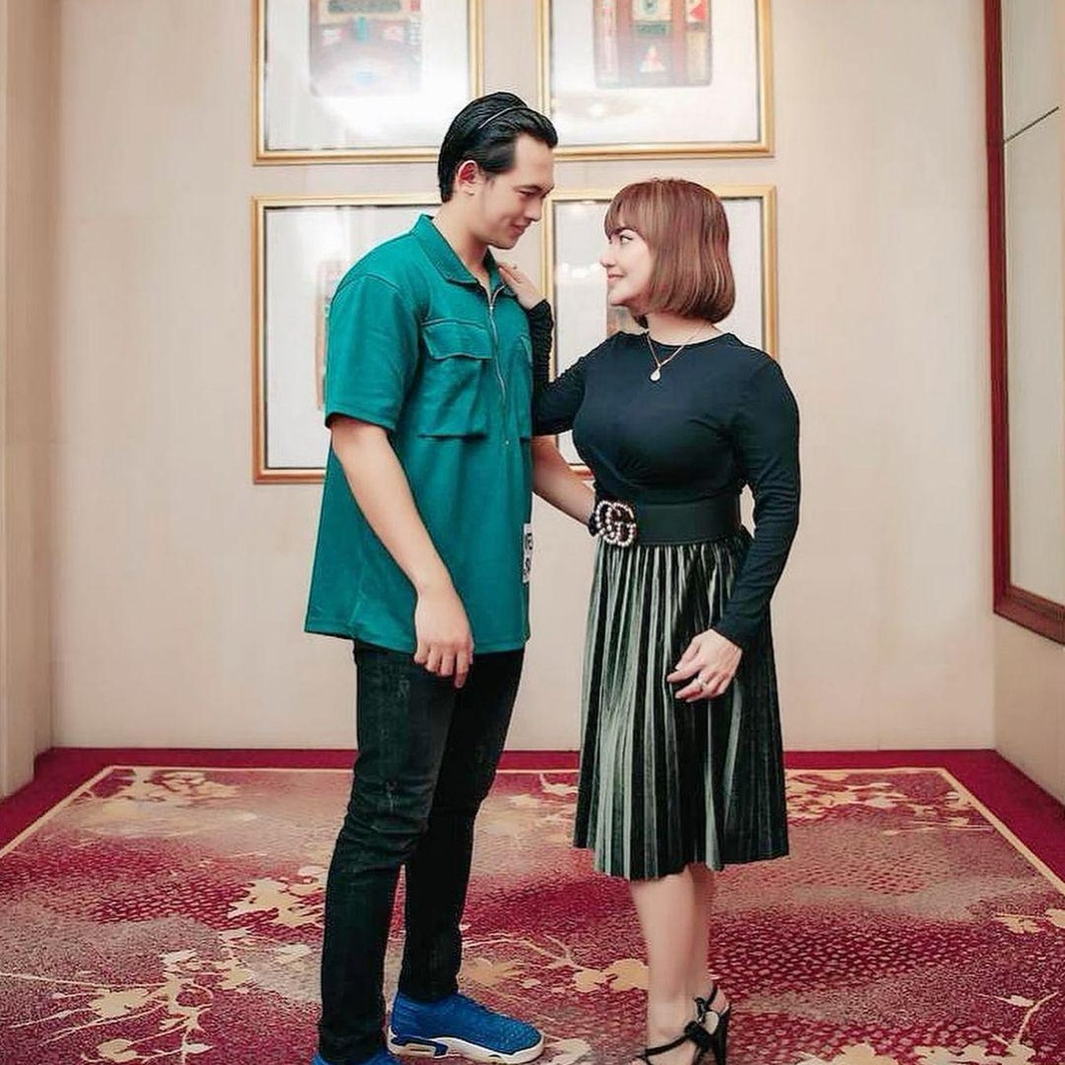 Irma Darmawangsa telah dua tahun menjalin hubungan asmara dengan Irfan Sebastian&period; Berikut momen romantis mereka berdua&excl;