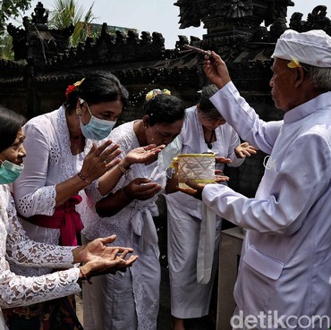 30 Ucapan Hari Raya Galungan 2023 yang Mengandung Makna Penuh Keberkahan