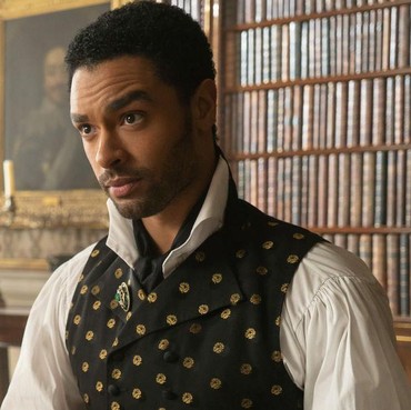 Rege-Jean Page Absen di 'Bridgerton 2', Produser Diprotes Fans