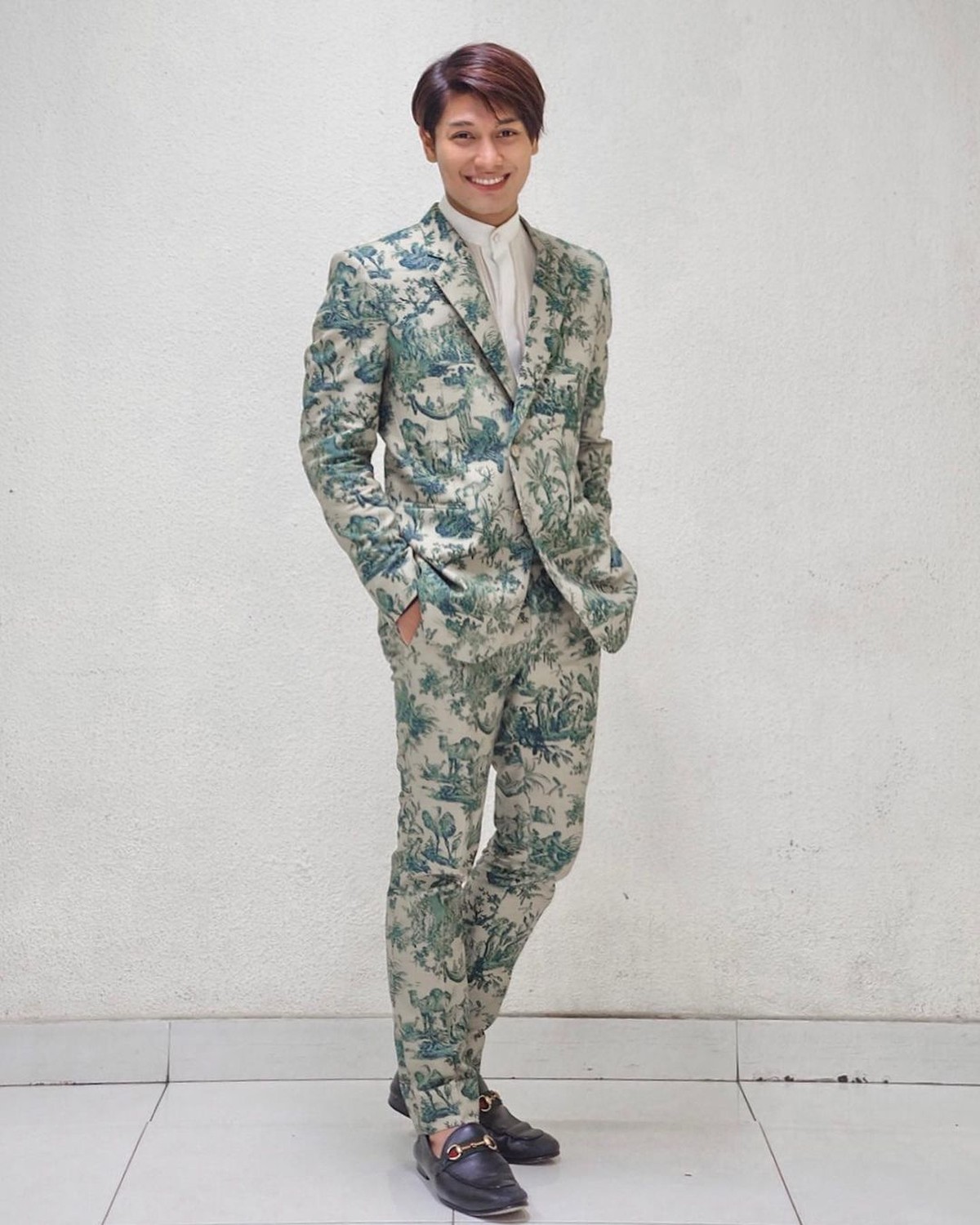 Saat Lesti Kejora ramai diperbincangkan terkait videonya dengan Boy William&comma; Rizky Billar juga selalu memberikan dukungan untuknya&period; Yuk kita lihat Rizky Billar sosok kekasih idaman&excl;