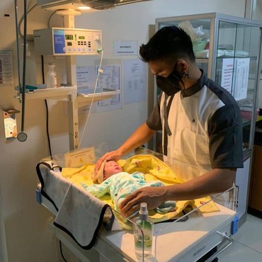 Inilah Potret Kebersamaan Rizki DA dengan Sang Anak tanpa Nadya Mustika