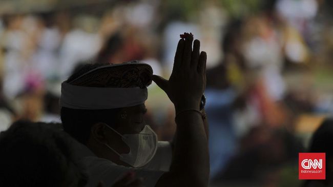 Umat Hindu memperingati Hari Raya Galungan pada Rabu (8/6). Berikut ucapan selamat Hari Raya Galungan 2022 yang bisa Anda bagikan melalui media sosial.