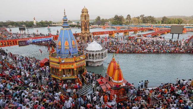 Umat Hindu India Akan Ritual Abaikan Covid hingga Taiwan Pamer Senjata Umat Hindu India akan ritual abaikan Covid, berikut sejumlah berita yang terangkum dalam Kilas Internasional pagi ini: