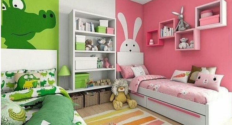 Selain fungsional, ambalan juga bisa jadi dekorasi cantik untuk rumah minimalis Bunda, lho. Simak tips berikut ini:
