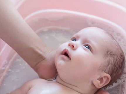25 Nama Bayi Perempuan Bermakna Cinta