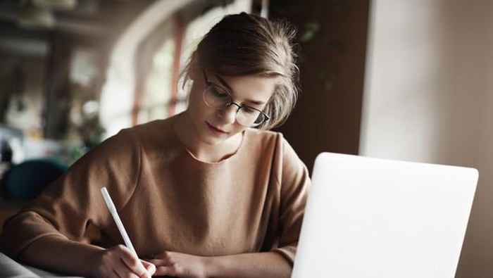 5 Langkah untuk Tetap Tenang Saat Berada di Bawah Tekanan