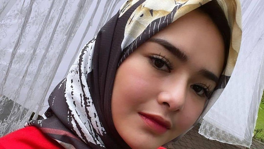 Berikut ini adalah potret Amanda Manopo mengenakan hijab!