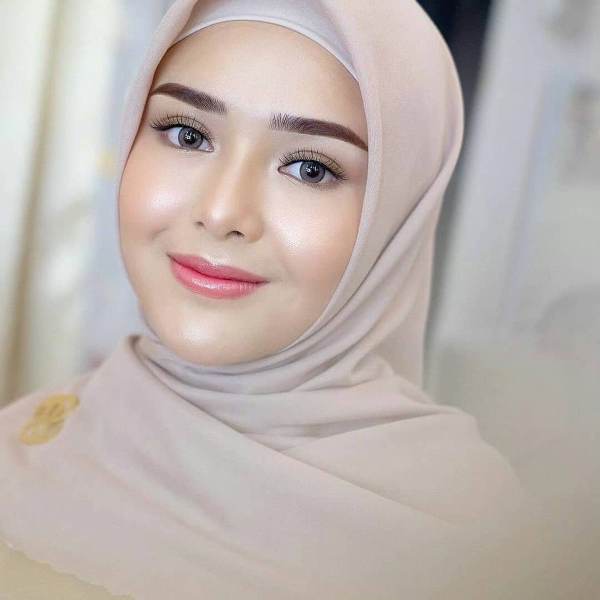 Berikut ini adalah potret Amanda Manopo mengenakan hijab&excl;