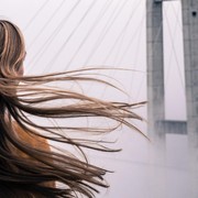 Yuk, Cobain Alternatif Meluruskan Rambut Tanpa Catokan Ini!