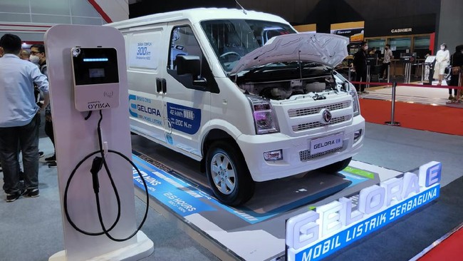 Setidaknya ada tujuh mobil baru yang meluncur di IIMS 2021.