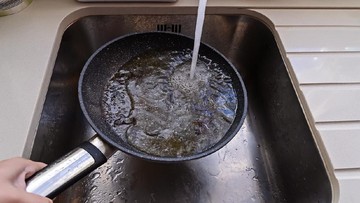MEMASAK MAKANAN YANG TINGGI ASAM