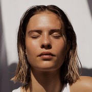 Ini Lho Bedanya Hydrating dan Moisturizer, Sudah Tahu Belum?