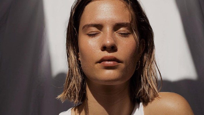 Ini Lho Bedanya Hydrating dan Moisturizer, Sudah Tahu Belum?