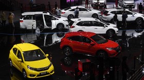 Pilih LCGC, MPV Jepang Bekas, atau Mobil China Banyak Fitur?