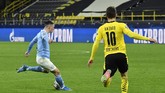 FOTO: Mimpi Man City Juara Liga Champions Masih Terjaga Manchester City masih bisa melanjutkan mimpi juara Liga Champions usai menyingkirkan Borussia Dortmund. Simak foto pilihan laga tersebut.