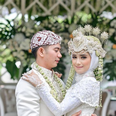 Nadya Mustika Ingin Pergi hingga Agnez Mo dan Adam Rosyadi Dinner
