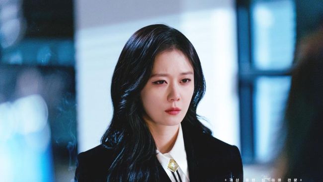 Aktris Jang Nara tak gentar mengusir hantu-hantu yang merasuk di tubuh manusia dalam drama Korea Sell your Haunted House.