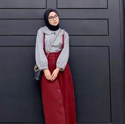 5 Ide Outfit Hijab Santai dan Kece untuk Ngabuburit Bareng Teman