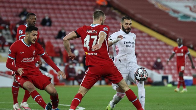 Prediksi skor akhir final Liga Champions 2021/2022 Liverpool 1-2 Real Madrid kini tengah menjadi trending topic di media sosial Twitter pada Sabtu (28/5).