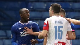 Bek Slavia Praha Diskors 10 Pertandingan karena Rasisme
