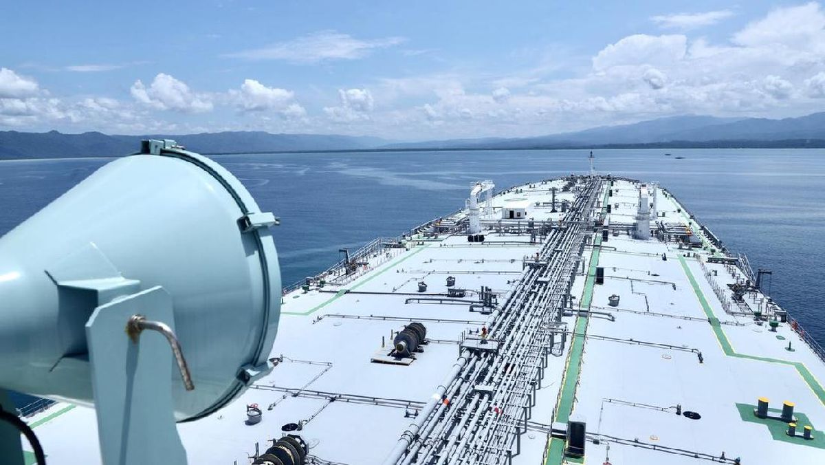 2 Kapal Pertamina Siap Melintas Usai Iran Buka Selat Hormuz