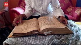 VIDEO: Al Quran Dari Kulit Kayu Berusia 363 Tahun