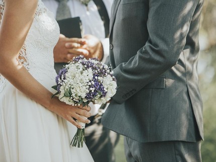 Wanita Makassar Sempat Nyepelein Bule Spanyol, Mengira Cuma Iseng Ujungnya Nikah Juga