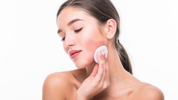 6 Kandungan Skincare yang Wajib Dihindari Pemilik Kulit Sensitif
