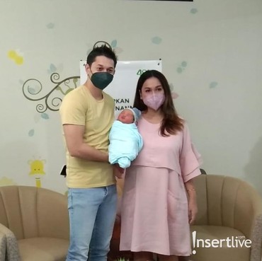 Sambut Kelahiran Anak Pertama, Andrew Andika Malah Lupa Bacaan Azan