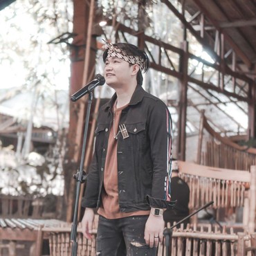 Lirik Lagu Sampai Tutup Usia - Angga Candra