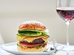Imbas Corona, Hotel Belanda Jual Burger Michelin Seharga Rp 292 Ribu