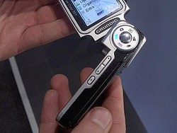 Ini HP Pertama di Dunia yang Punya Kamera