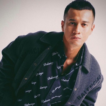 Sudah Bersikap Manis, Herjunot Ali Tegaskan Hubungan dengan Enzy Storia