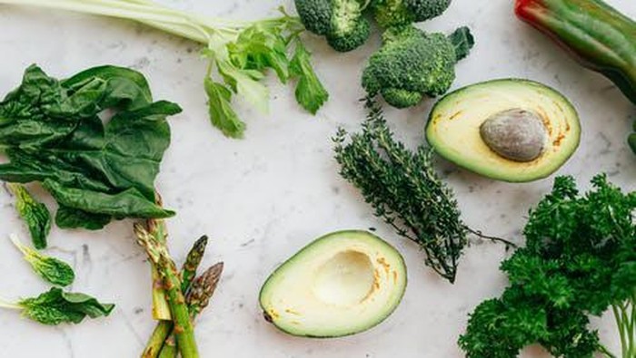 5 Makanan yang Bantu Detoks Tubuh Saat Puasa, Jadikan Menu Sahur dan Berbuka!