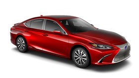 Toyota Bakal Produksi Mobil Hybrid Mewah Lexus di Indonesia