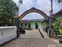 Makam Mbah Jaelani Sidoarjo Jadi Tempat Peziarah yang Ingin Khusyuk Ibadah
