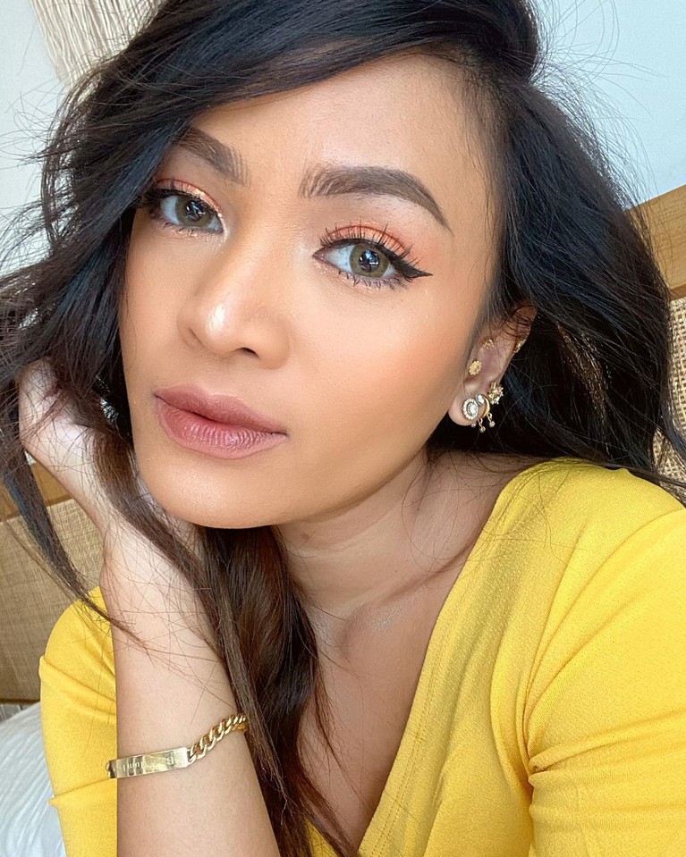 Rachel Goddard Beberapa waktu lalu Rachel Goddard curhat pilu putuskan angkat rahim karena menderita kista. Berikut inilah sosok Rachel Goddard!