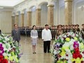 VIDEO: Kim Jong-un Ziarah ke Makam Kakeknya, Pendiri Korut