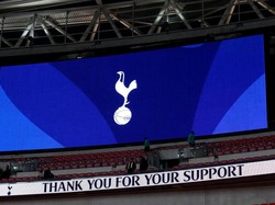 Tottenham Kena Ejek Sponsor Barunya di Hari Pertama Kerja Sama