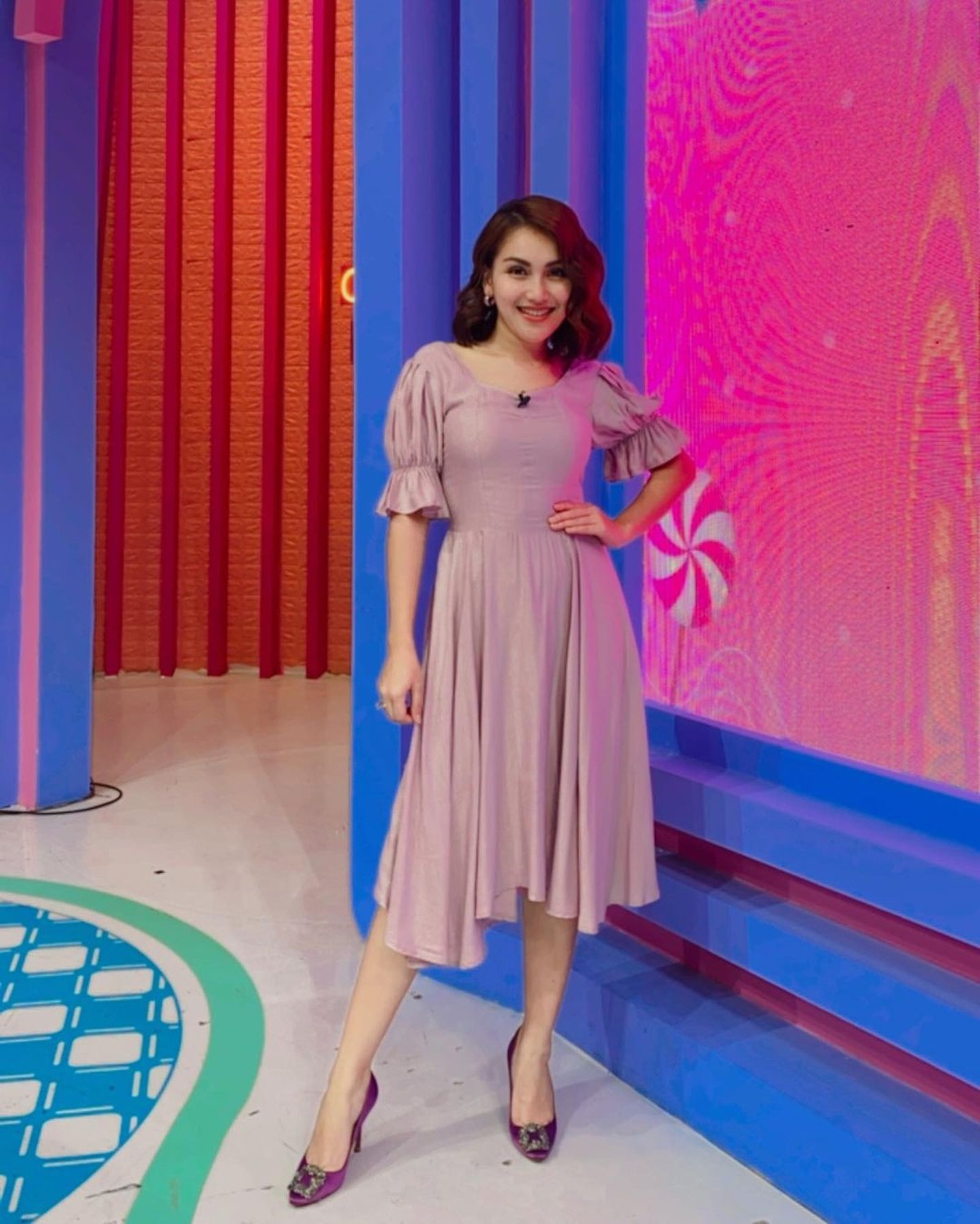 Ayu Ting Ting adalah salah satu artis yang banjir endorse an sampai raih belasan juta&period; Yuk kita lihat potret Ayu Ting Ting&excl;