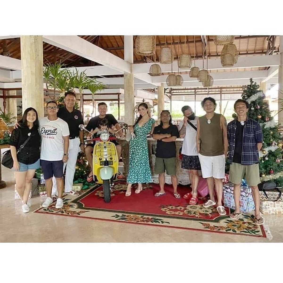 Jalinan cinta Gading Marten dan Karen Nijsen diisukan kandas ditengah jalan&period; Berikut inilah kebersamaan Gading dan Karen&excl;